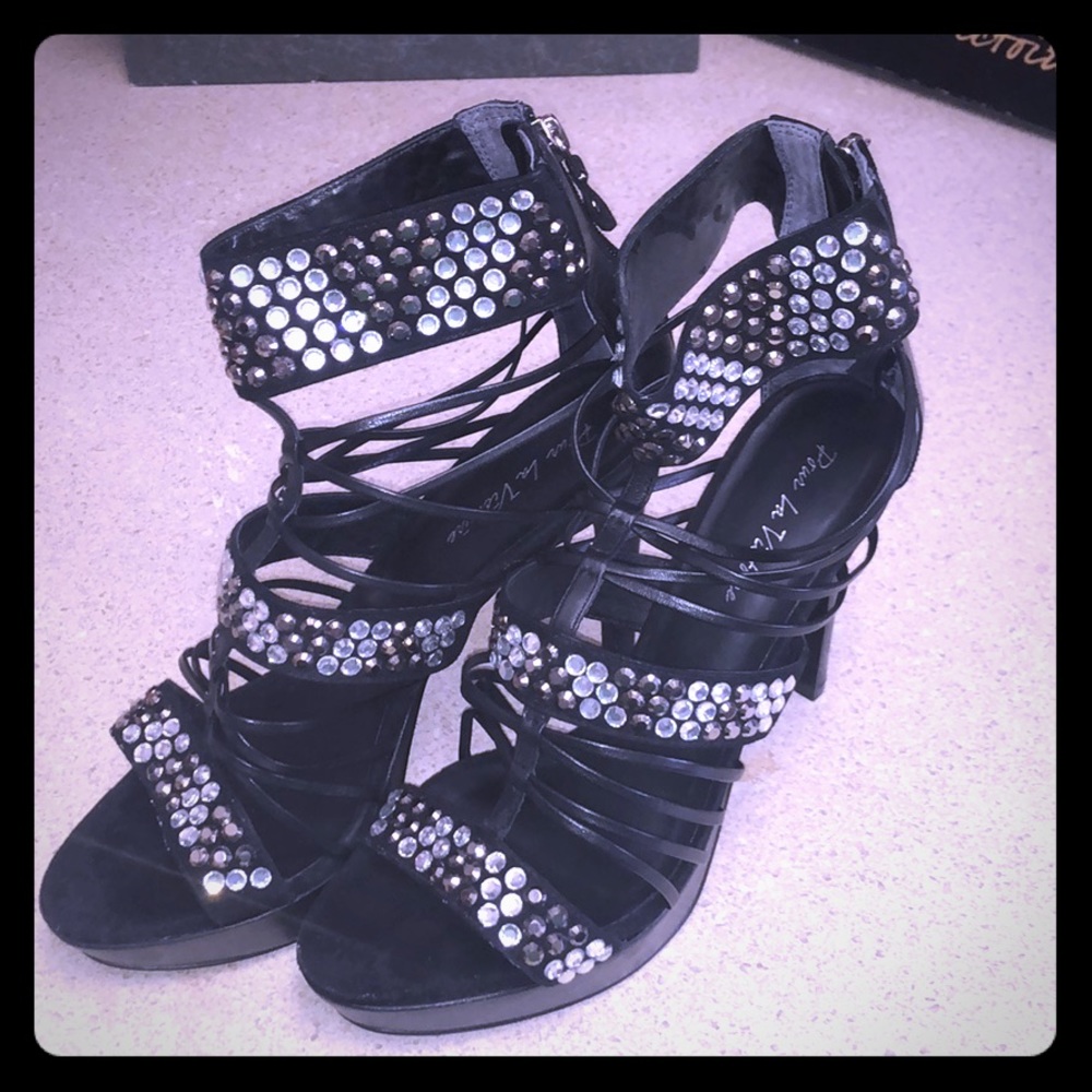 New Pour La Victorie Rock n Roll Strappy Heels.